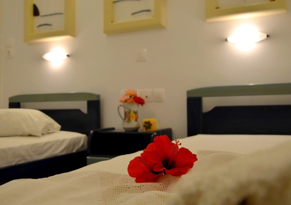 Galaxy Hotel Милопотас Экстерьер фото